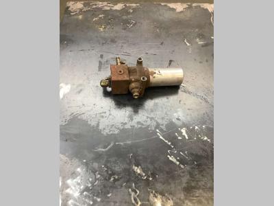 Supporto filtro olio motore per Fiat Hitachi EX 235 in vendita da Massucco T. Srl Area Ricambi