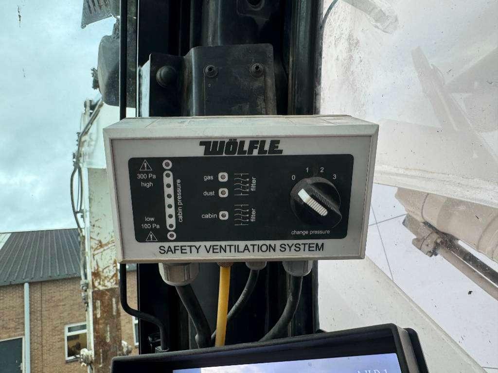 Liebherr R946LC - Hammer Lines / Quick Coupler Foto 14