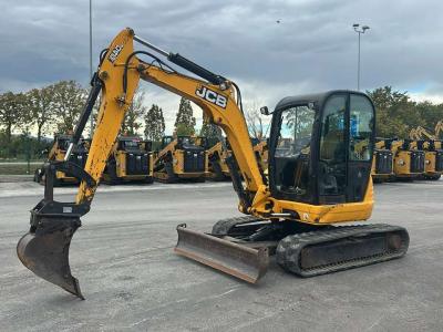 JCB 8045