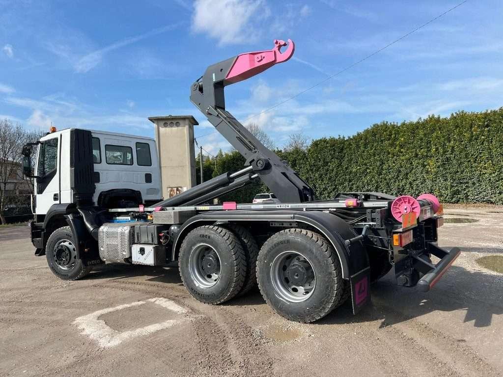 Iveco TRAKKER 360 SCARRABILE 6X4 Foto 4