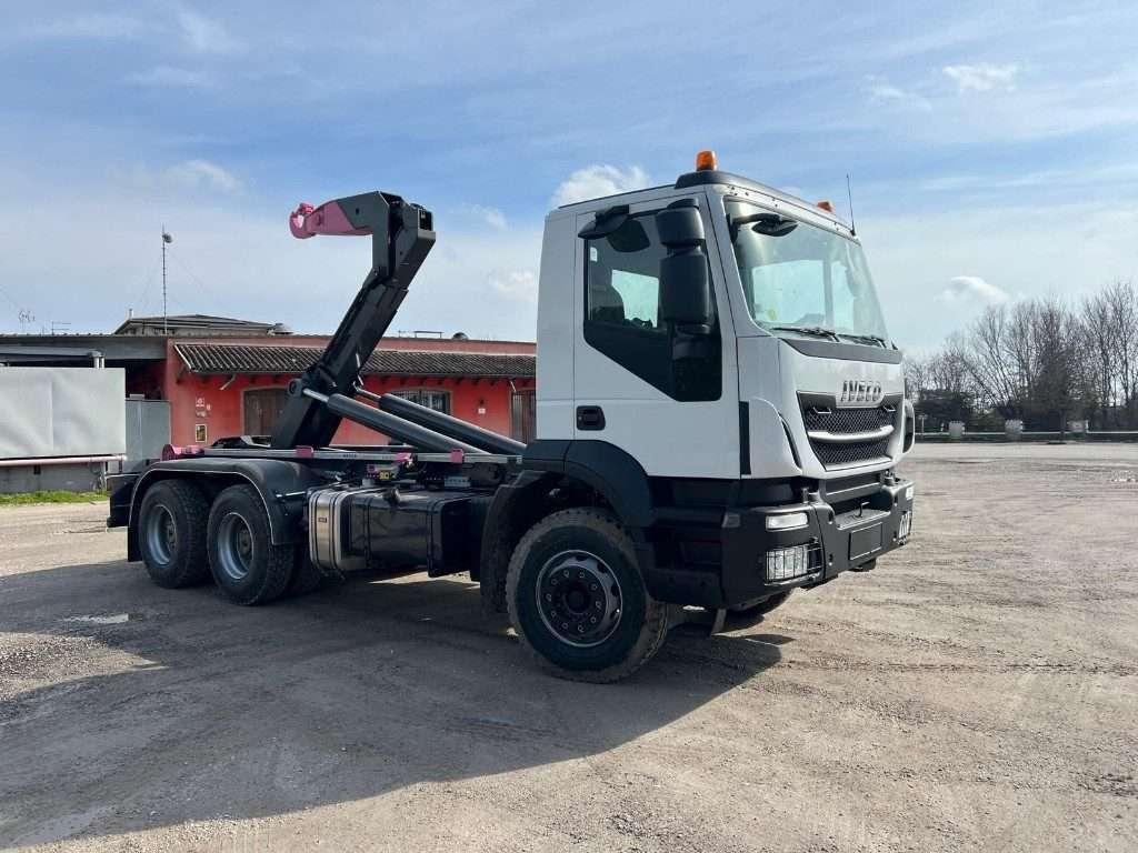 Iveco TRAKKER 360 SCARRABILE 6X4 Foto 8
