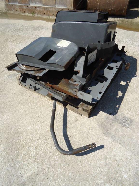 Cofanatura e carter carrozzeria per ZX 210.3 Foto 1