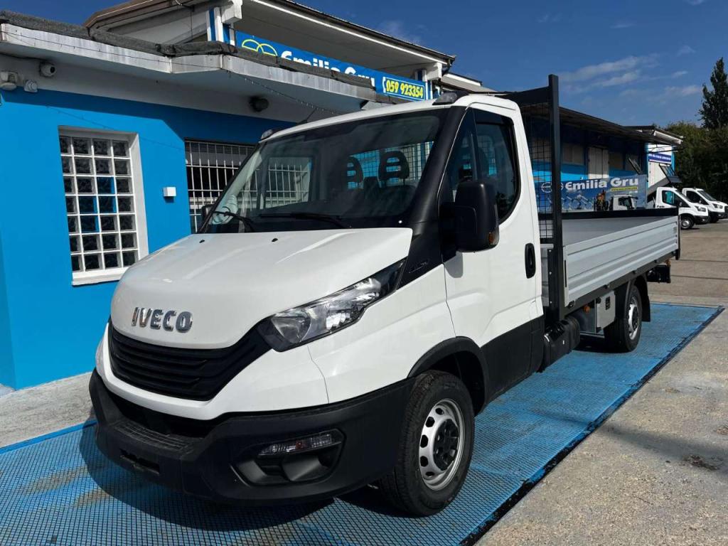 Iveco daily 35-140 con cassone fisso Foto 2