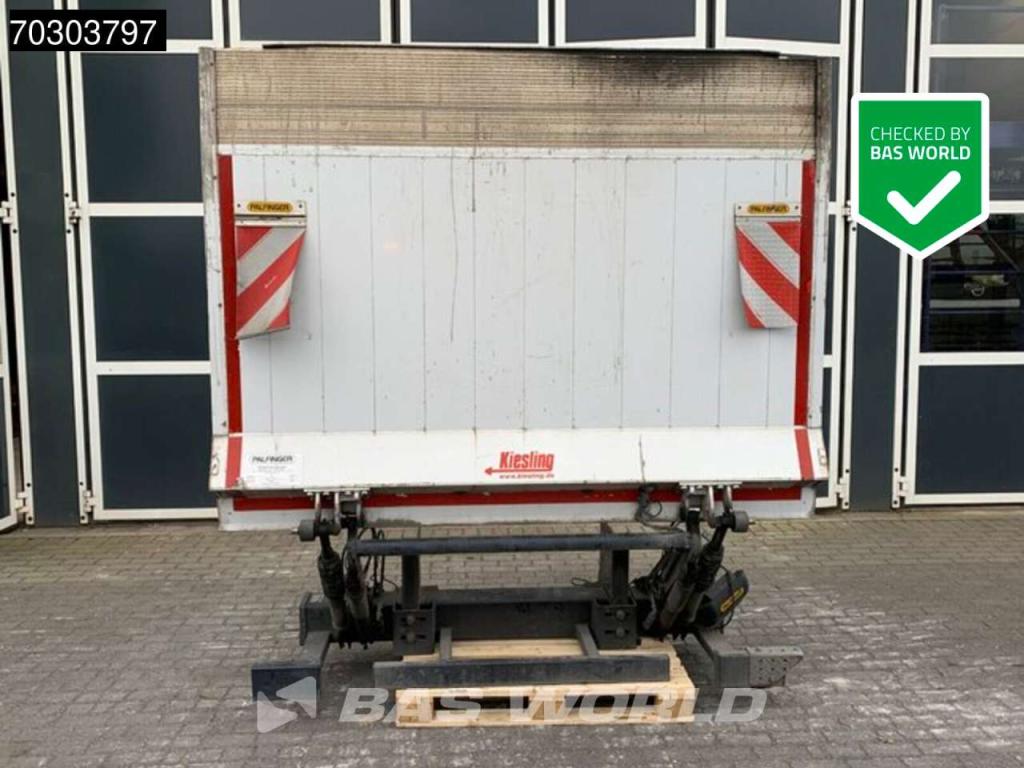 Palfinger Automobile Foto 1