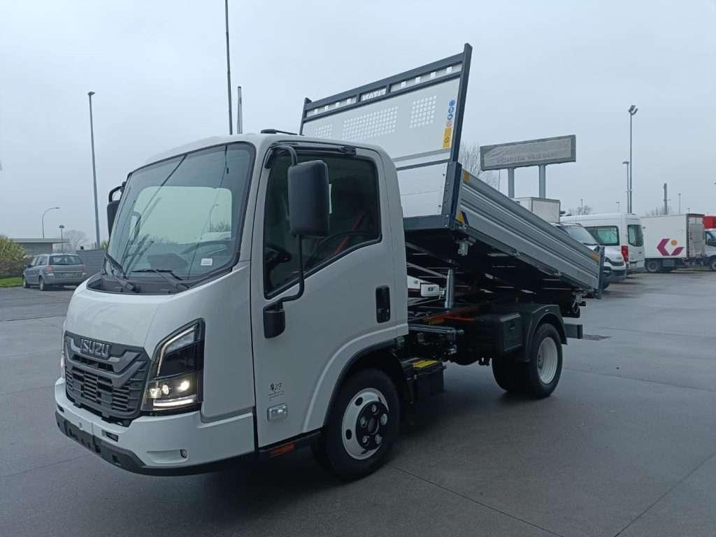Isuzu M27 Foto 2