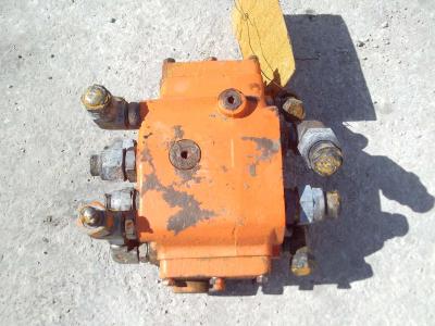 Valvola idraulica per Fiat Allis FR220 in vendita da OLM 90 Srl