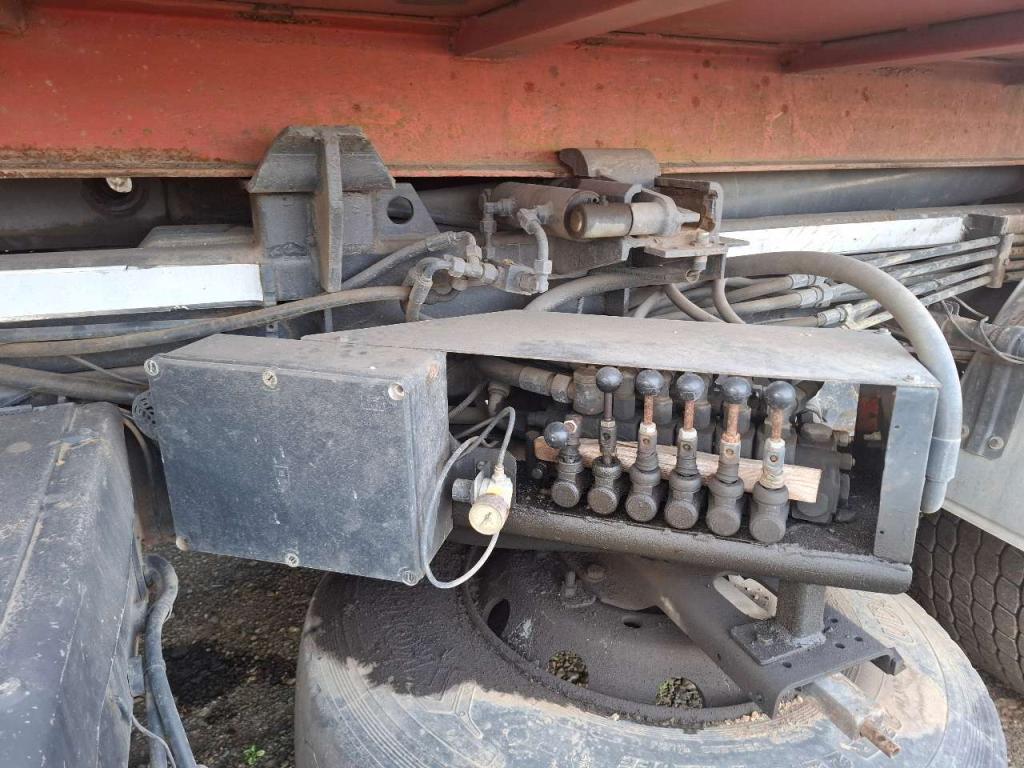 Iveco EUROTECH MP190E30 6X2 Foto 10