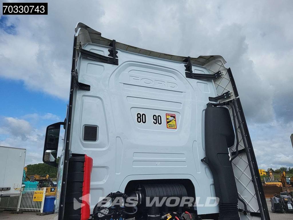 Ford F-Max 500 4X2 Retarder 2xTanks ACC Navi Standklima Foto 11