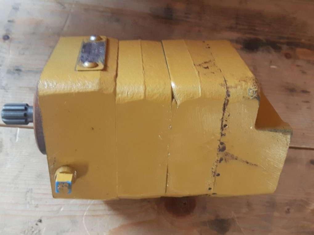 Pompa benzina / gasolio per Caterpillar 3508 3512 Foto 3