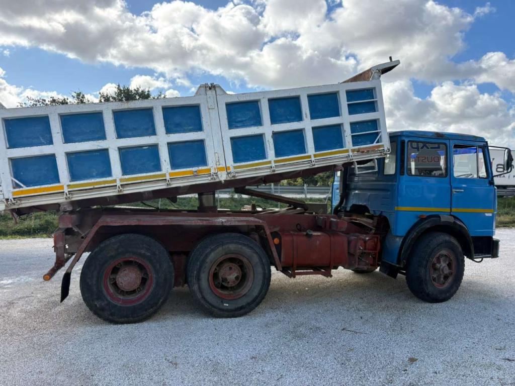 Fiat 697 ribaltabile trilaterale 3 ASSI Foto 5