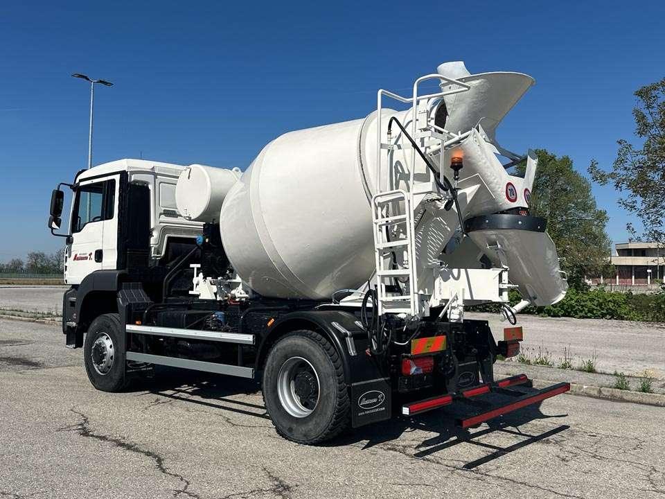 Man TGA 18.310 4x4 Foto 3