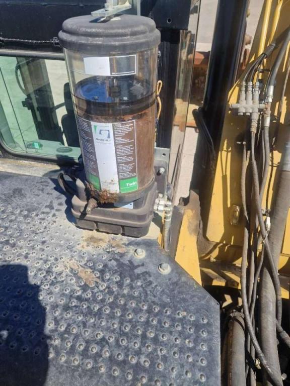 Caterpillar 374FL Foto 15
