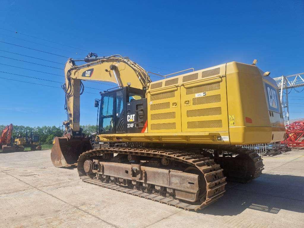 Caterpillar 374FL Foto 2