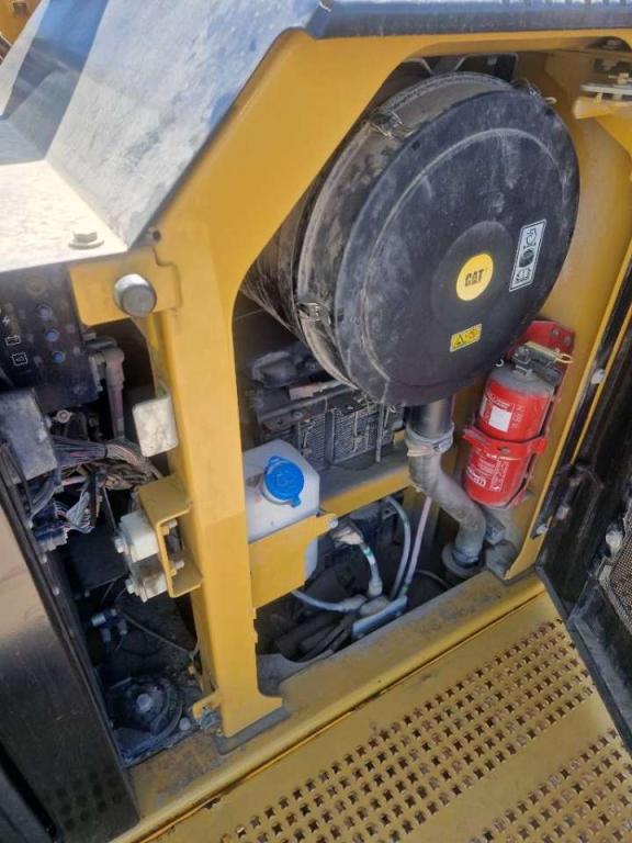 Caterpillar 374FL Foto 24