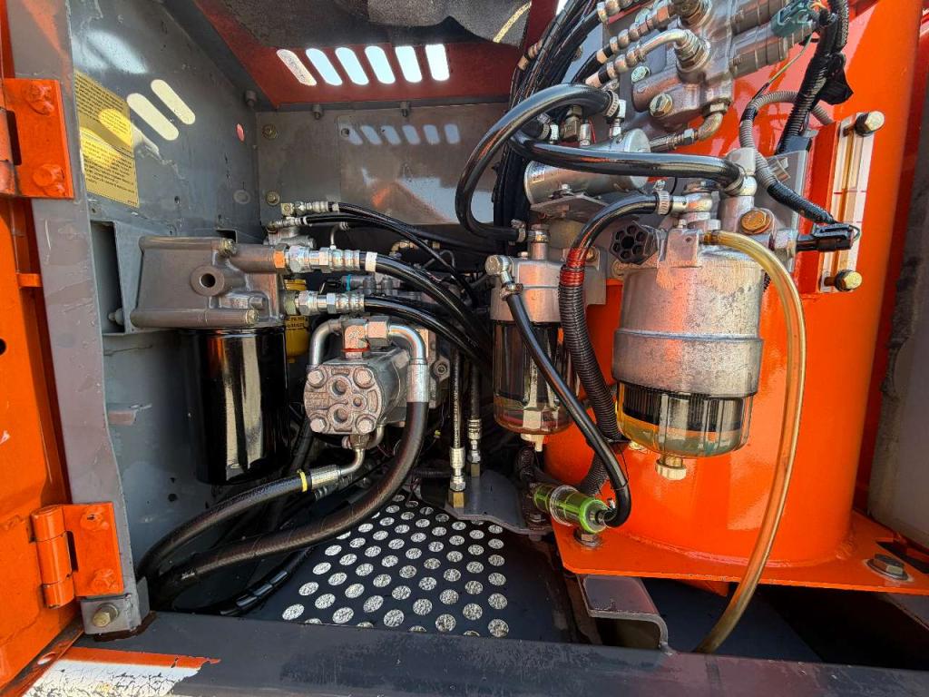 Hitachi ZAXIS 130LCN Foto 11