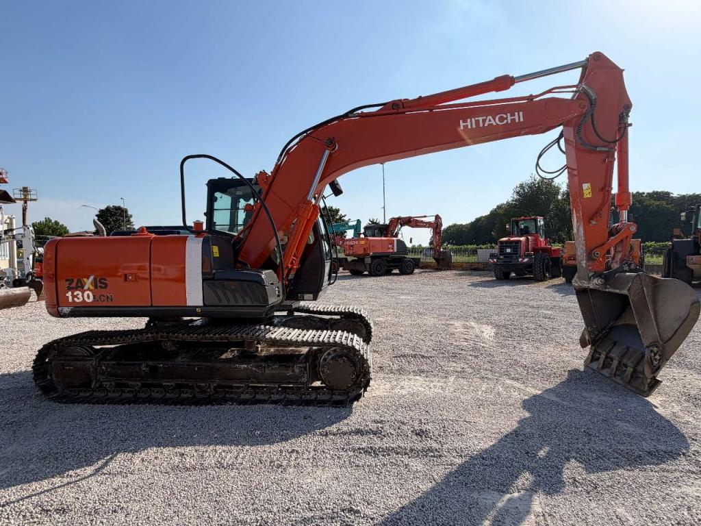 Hitachi ZAXIS 130LCN Foto 4