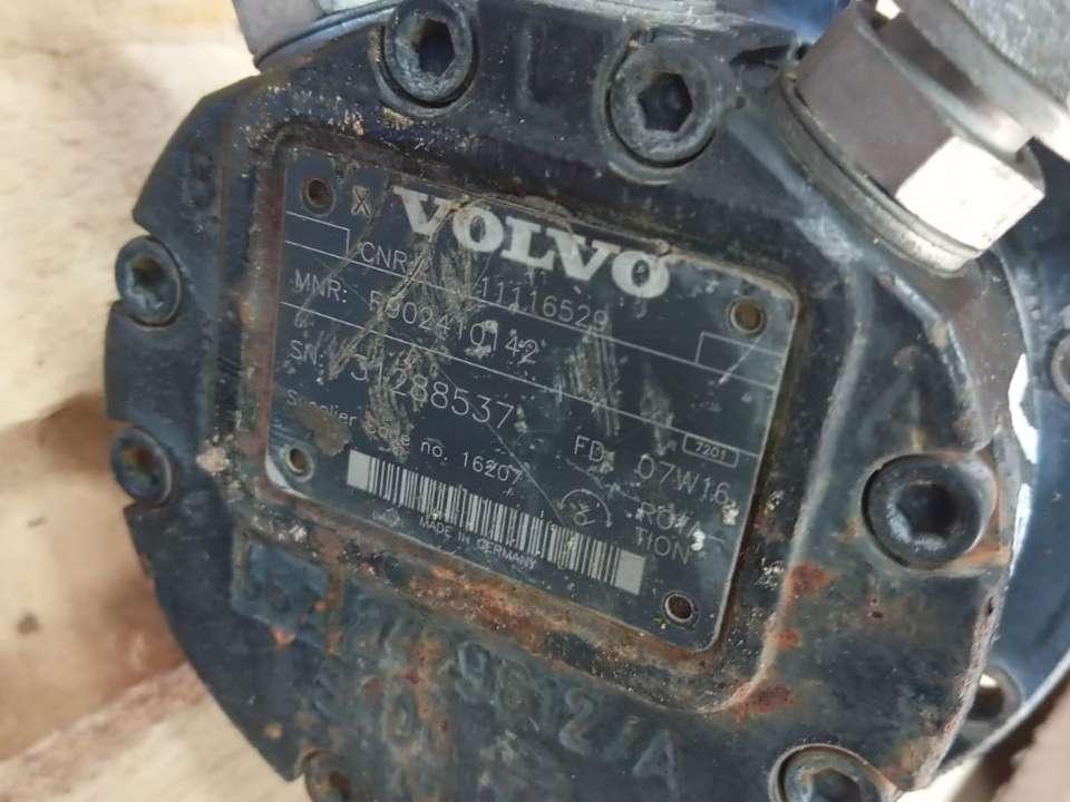 Radiatore per Volvo A 30 D Foto 3