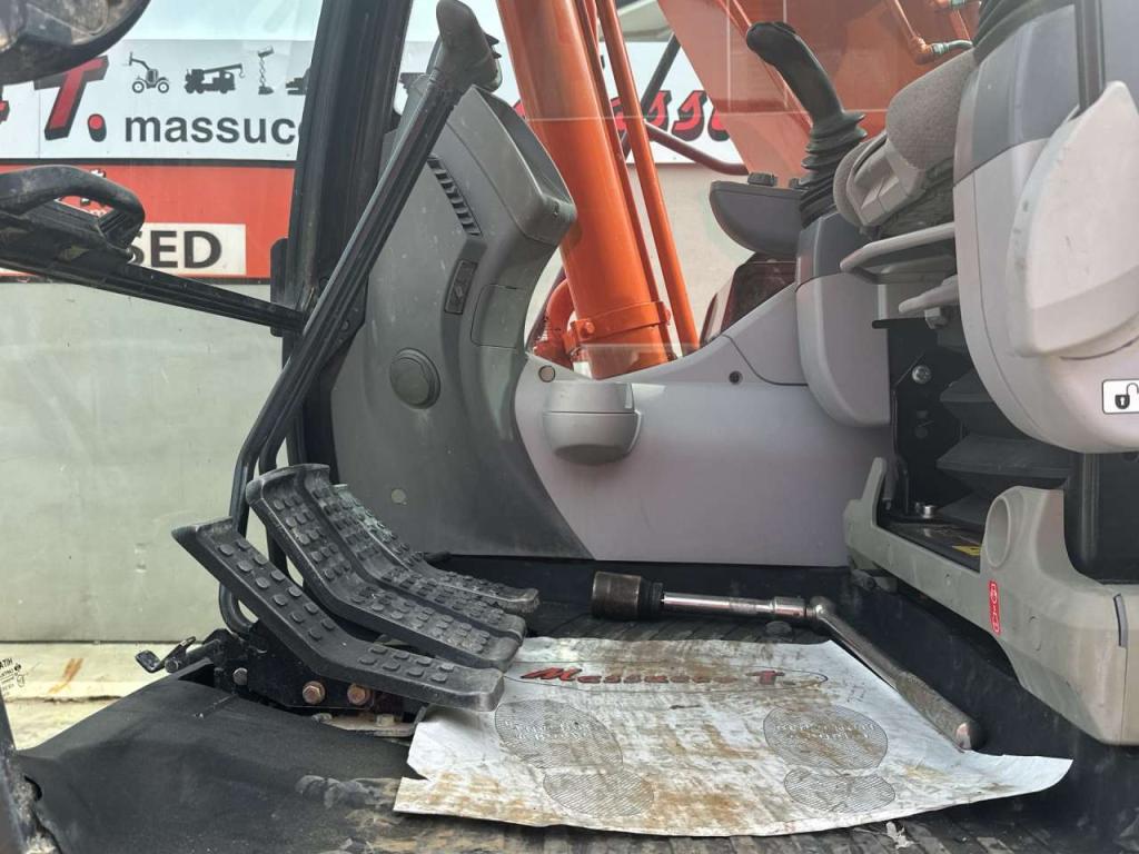 Hitachi ZX160LC-6 Foto 15