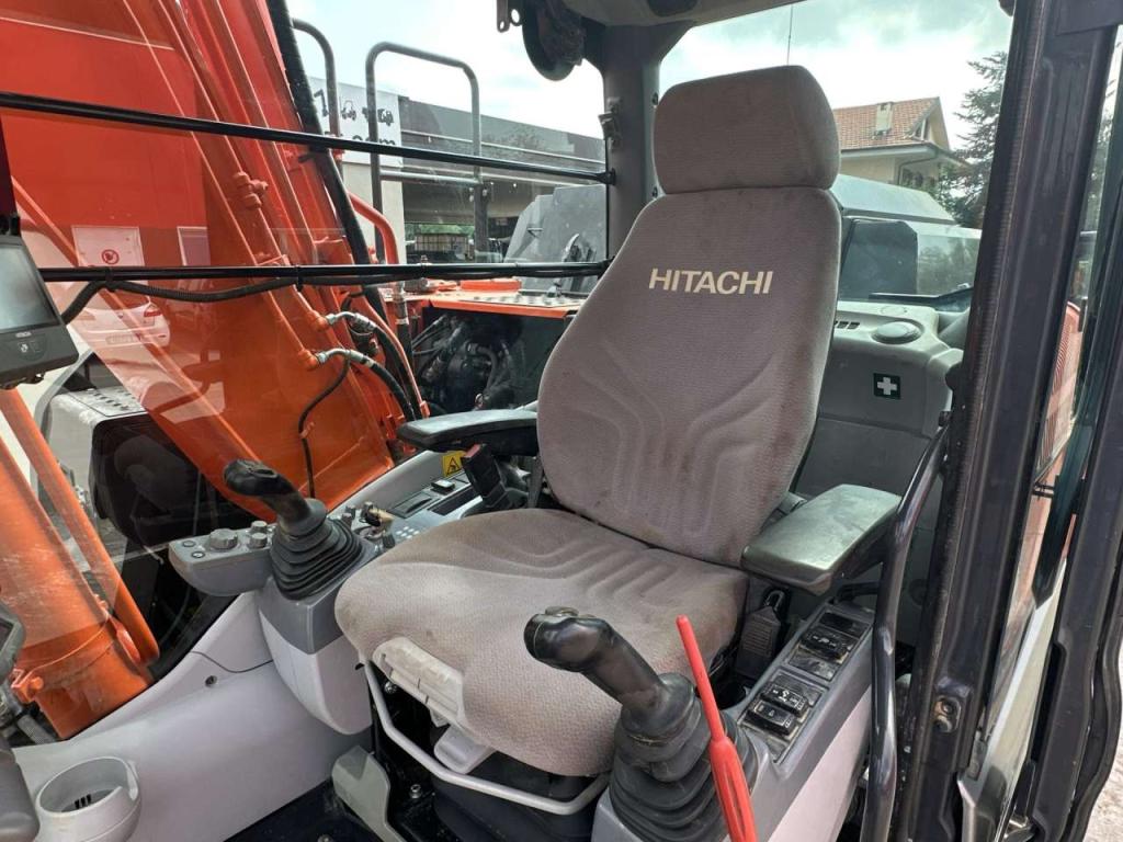 Hitachi ZX160LC-6 Foto 16