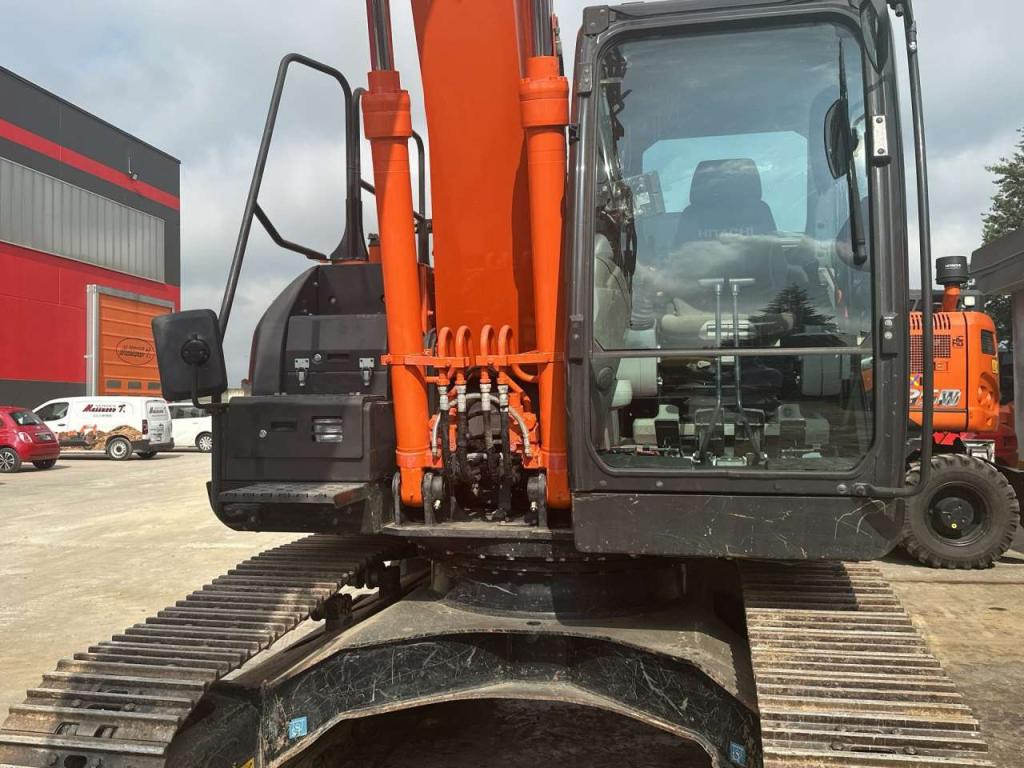 Hitachi ZX160LC-6 Foto 8