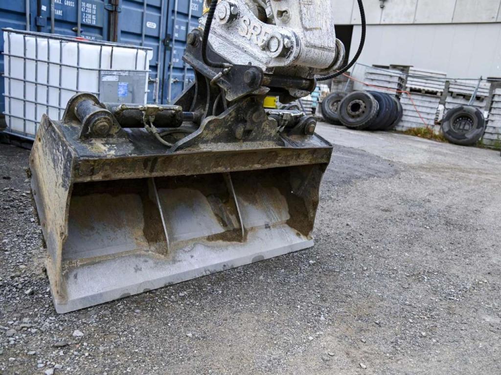 Komatsu PW148-10 Foto 14