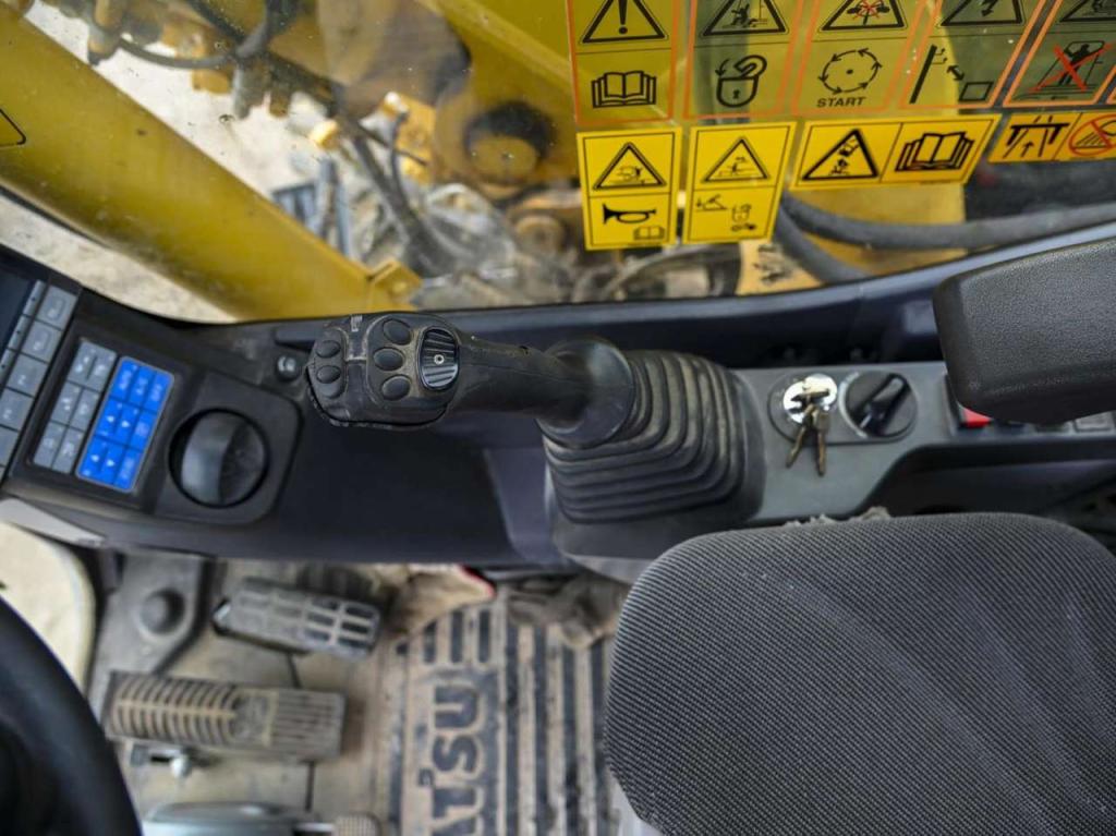 Komatsu PW148-10 Foto 19