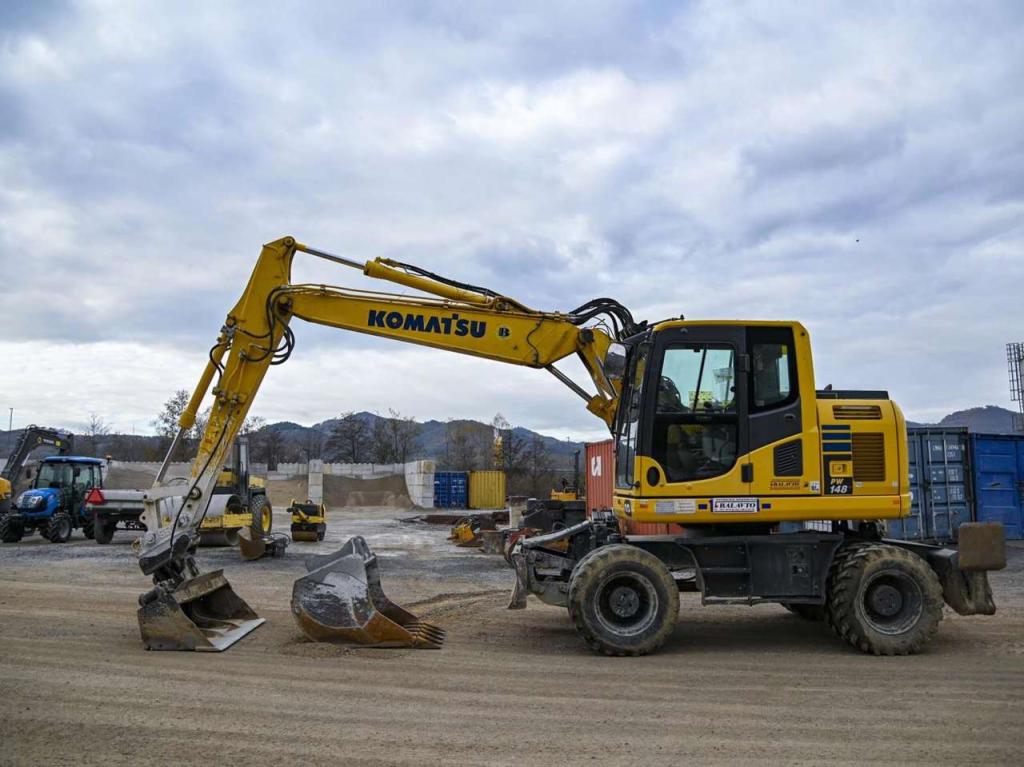 Komatsu PW148-10 Foto 2