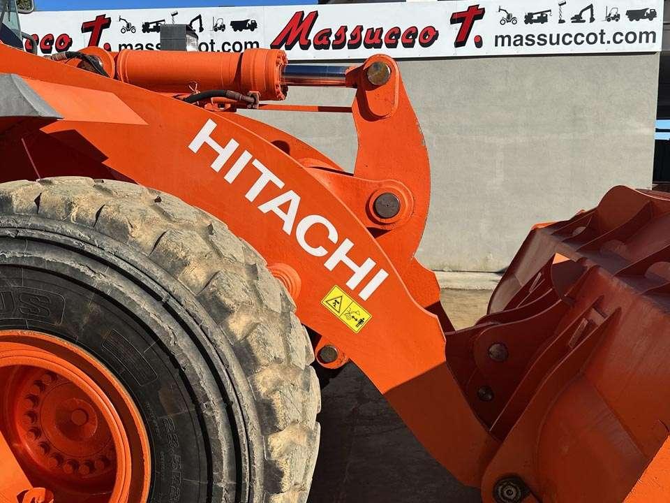 Hitachi ZW220 Foto 9