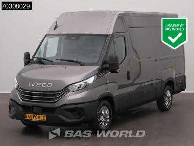 Iveco Daily 35S21 3.0L Automatic 210HP L2H2 ACC LED Airco Camera CarPlay Parking Sensors 3,5t Towing Capa in vendita da BAS World B.V.