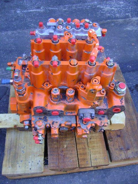 Distributore idraulico per Fiat Hitachi Foto 2