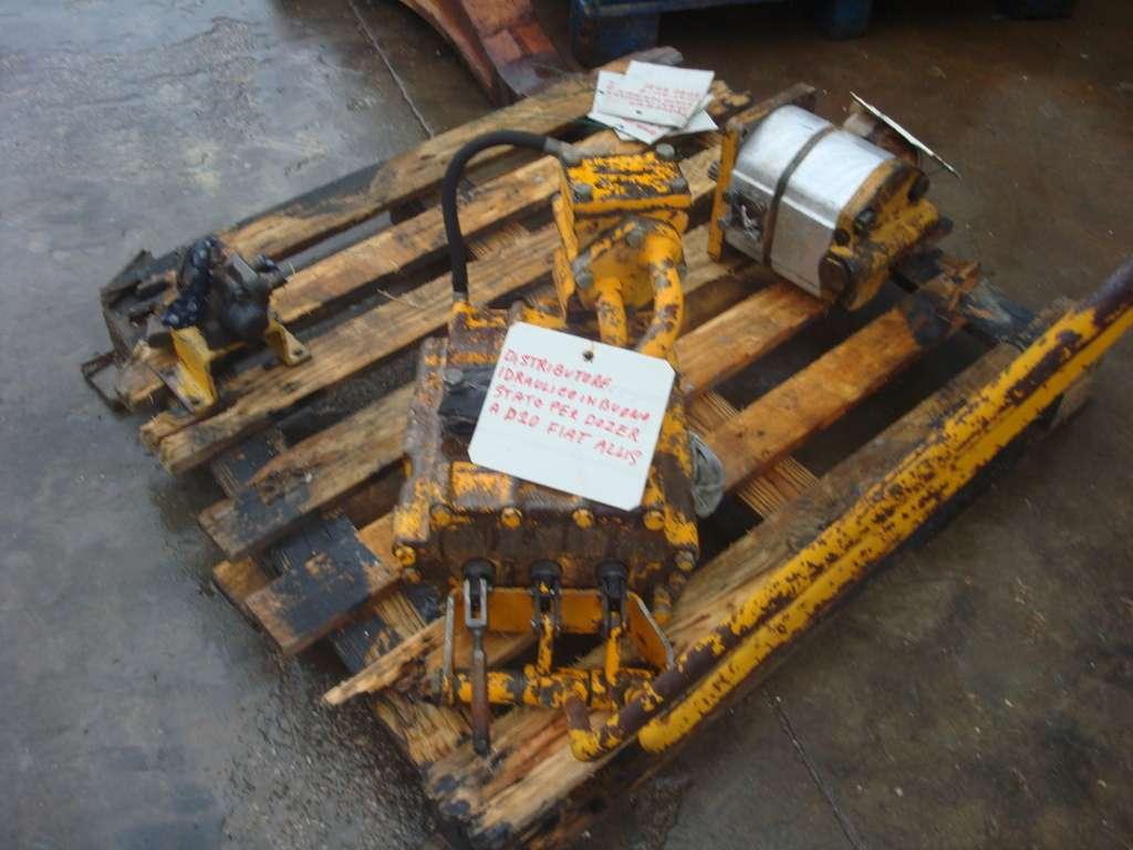 Distributore idraulico per DOZER FIAT ALLIS AD20 Foto 1