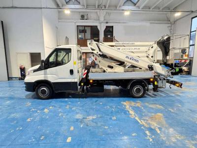 Oil&Steel 20.10 Plus in vendita da Centro Elevatori Srl