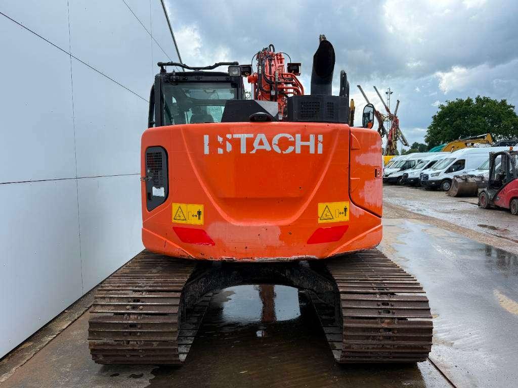 Hitachi ZX135US-6 - Quick Coupler / Automatic Greasing Foto 4