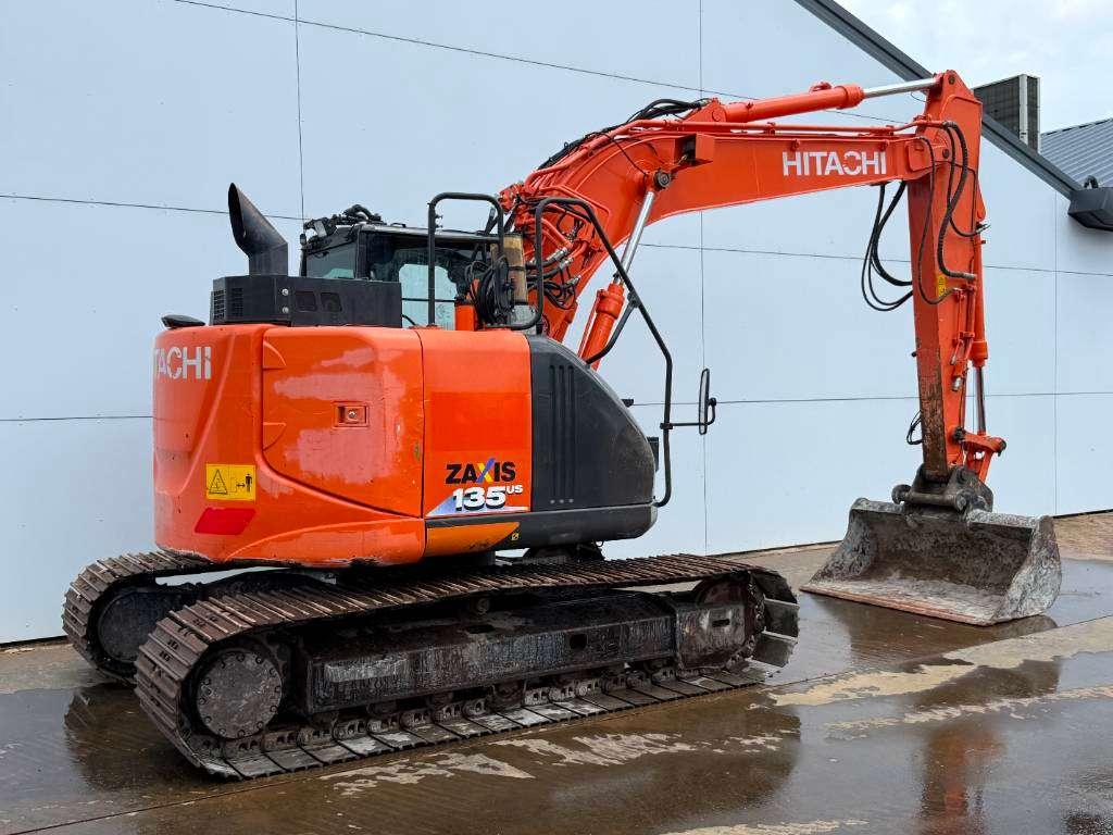 Hitachi ZX135US-6 - Quick Coupler / Automatic Greasing Foto 5
