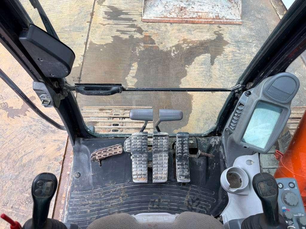 Hitachi ZX135US-6 - Quick Coupler / Automatic Greasing Foto 9