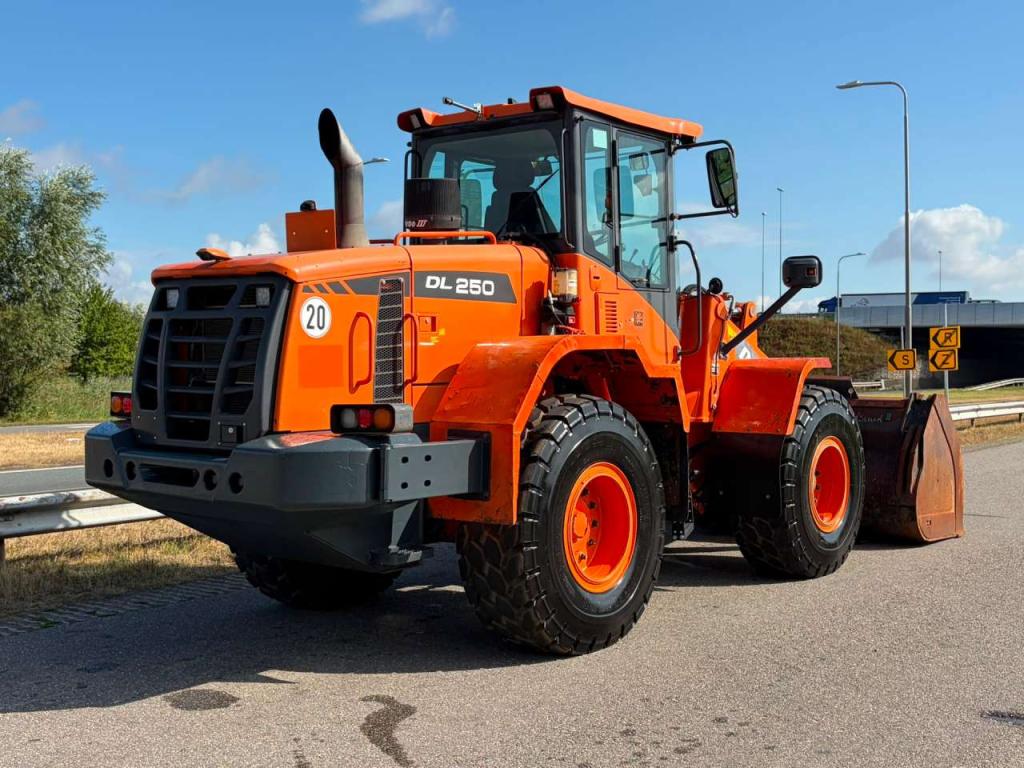 Doosan DL250-3 Foto 5