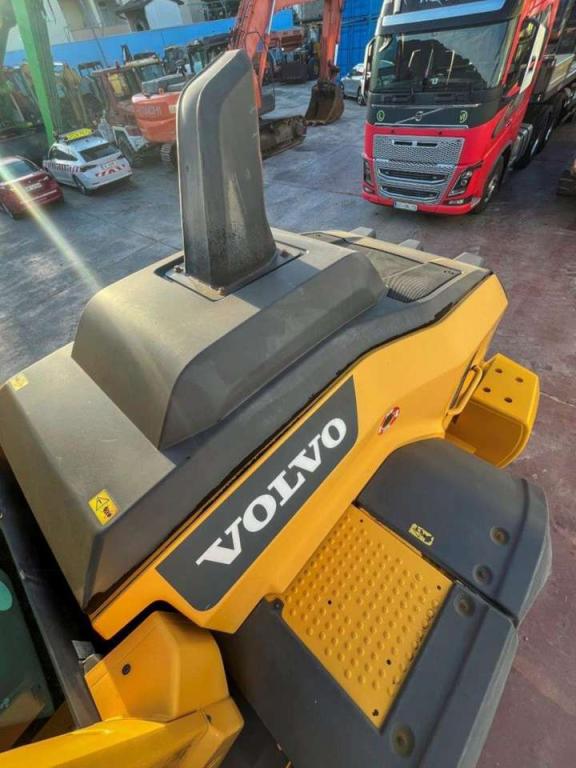 Volvo L120H Foto 16