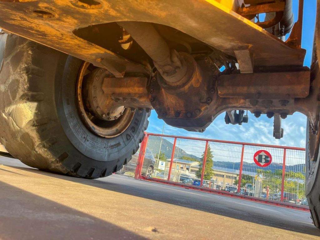 Volvo L120H Foto 20