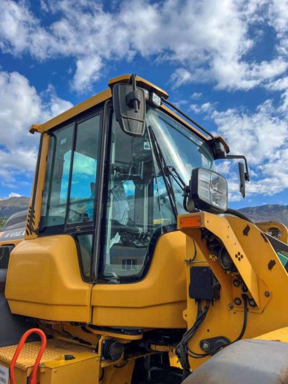 Volvo L120H Foto 3