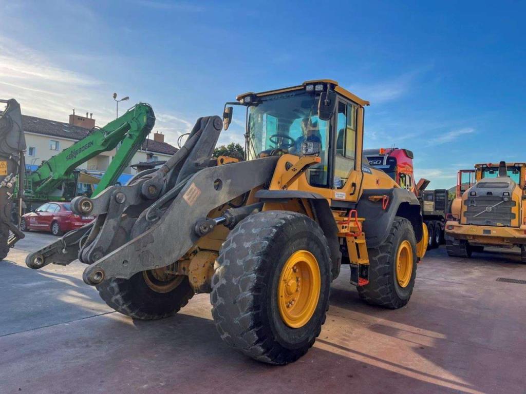 Volvo L120H Foto 9