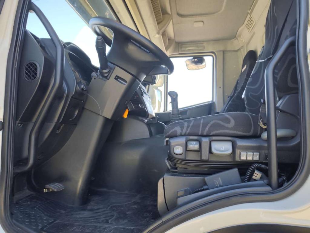 Iveco TRAKKER 260T45/P Foto 11