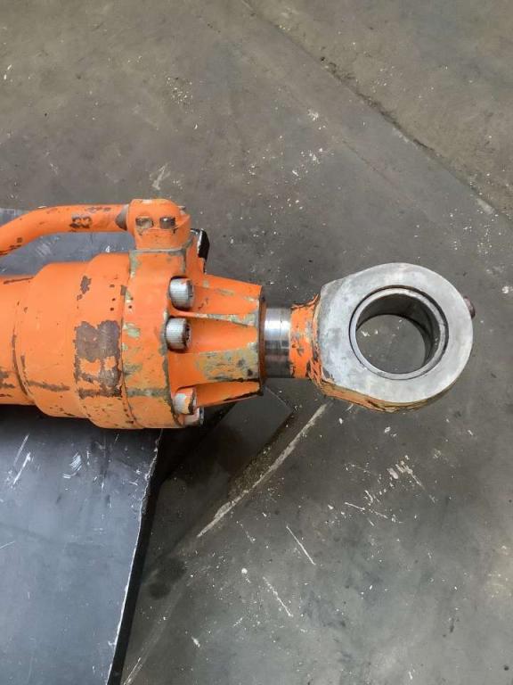 Pistone richiamo benna per Fiat Hitachi FH 200 E Foto 4