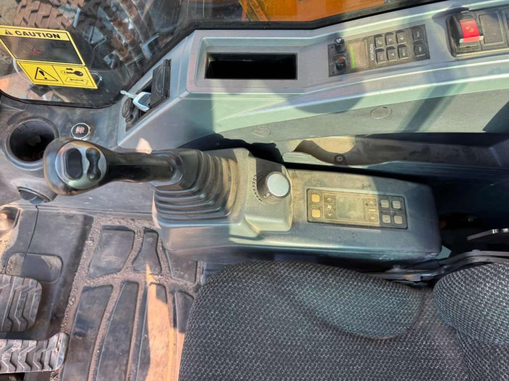 Hyundai HX145LCR Foto 22