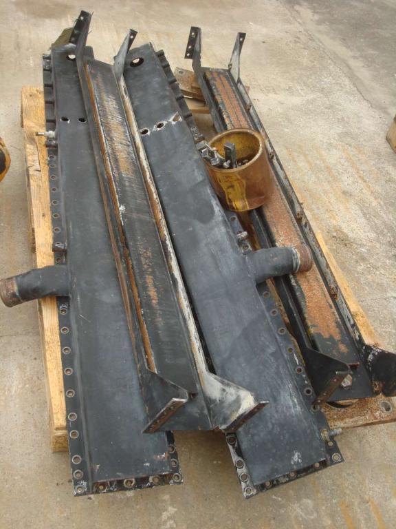 Vaschetta liquido radiatore per Volvo L330E Foto 4