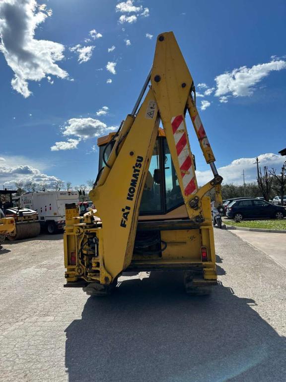 Komatsu WB97R Foto 15