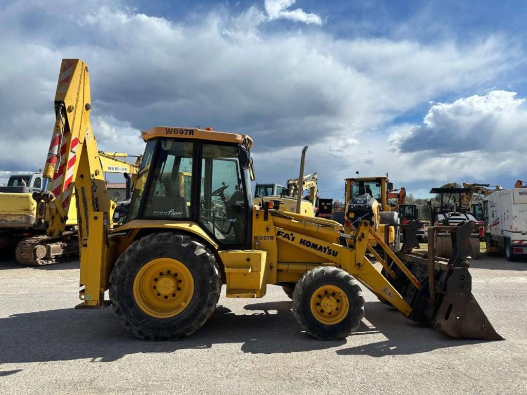 Komatsu WB97R Foto 5