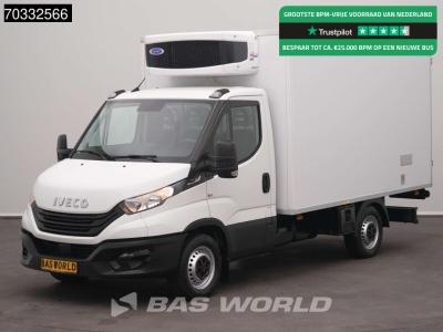 Iveco Daily 35S16 Automaat Koelwagen Vriezer Zijdeur Achterdeuren Carrier Xarios 5 Airco Camera Euro6 Bak in vendita da BAS World B.V.