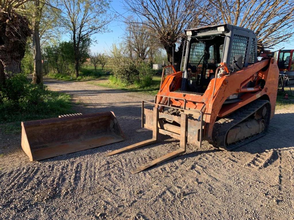 Takeuchi TL230 Foto 1