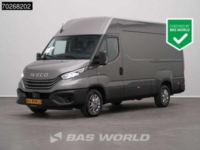 Iveco Daily 35S21 3.0L Automaat 210PK 3,5t Trekhaak ACC LED Airco Camera Parkeersensoren Tacho Euro6 L2 1 in vendita da BAS World B.V.