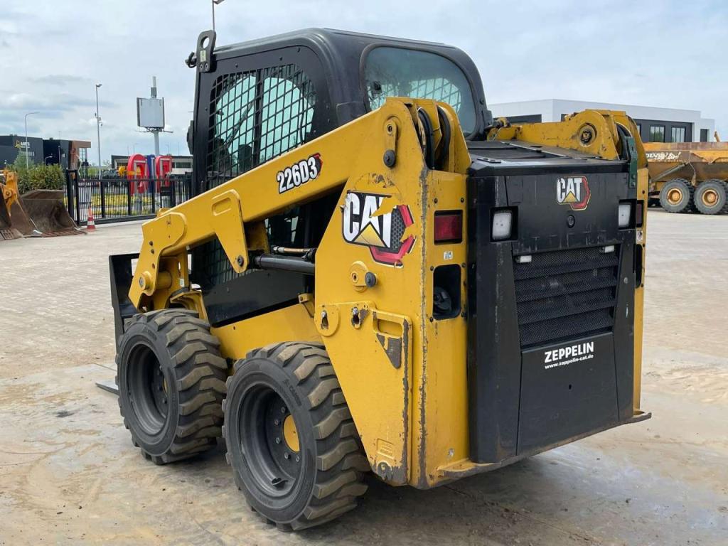 Caterpillar 226D3 Foto 4